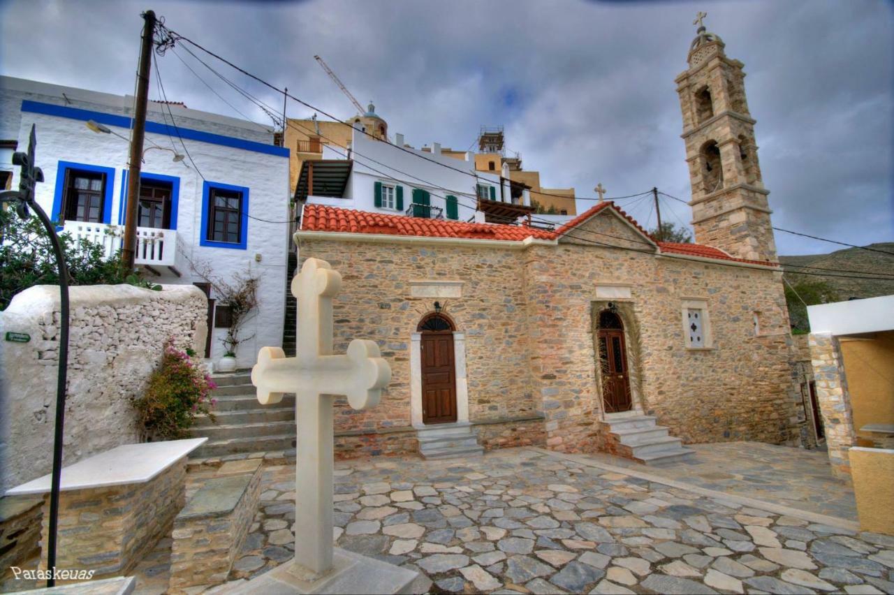 Traditional Medieval Stone House In "Ano Syros" Exteriér fotografie